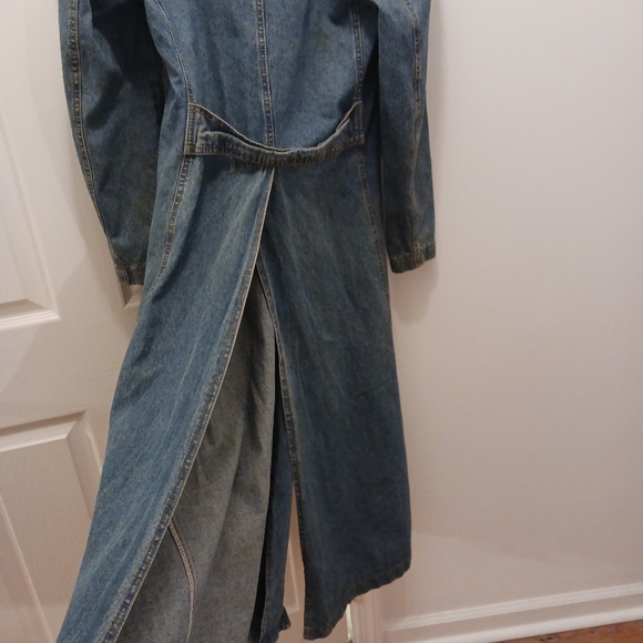 Long jean denim jacket, Medium - Picture 13 of 14